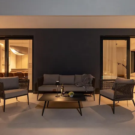 빌라 Asmoa For 8 People Near Porec With 45 M2 Heated Pool, Wellness & Sea View Rapavel